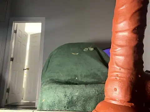 ChiRaqb8 online show from 1, 4, 2026