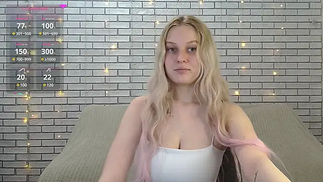 Snapshot of EmiliaDuchess chatting on 12, 12, 2024 EmiliaDuchess online show from 12, 12, 2024