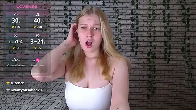 Snapshot of EmiliaDuchess chatting on 10, 9, 2025 EmiliaDuchess online show from 10, 9, 2025