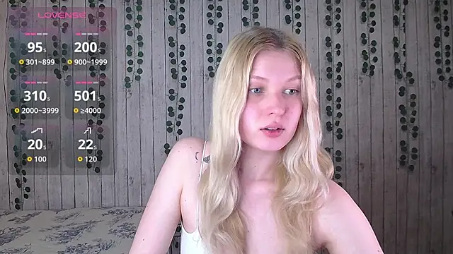 Snapshot of EmiliaDuchess chatting on 23, 11, 2025 EmiliaDuchess online show from 23, 11, 2025