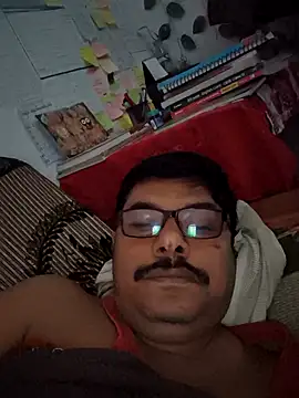 Snapshot of Srmotrs chatting on 4, 3, 2026 Srmotrs online show from 4, 3, 2026