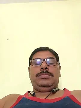 Snapshot of Srmotrs chatting on 9, 3, 2026 Srmotrs online show from 9, 3, 2026