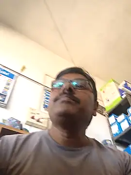 Snapshot of Srmotrs chatting on 11, 3, 2026 Srmotrs online show from 11, 3, 2026