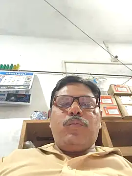 Snapshot of Srmotrs chatting on 17, 3, 2026 Srmotrs online show from 17, 3, 2026