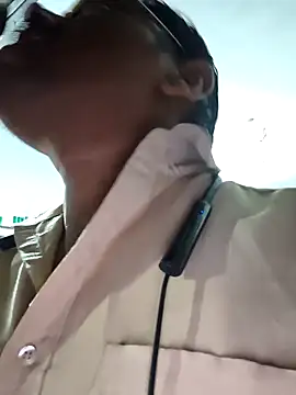 Snapshot of Srmotrs chatting on 18, 3, 2026 Srmotrs online show from 18, 3, 2026