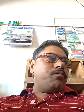 Snapshot of Srmotrs chatting on 10, 4, 2026 Srmotrs online show from 10, 4, 2026