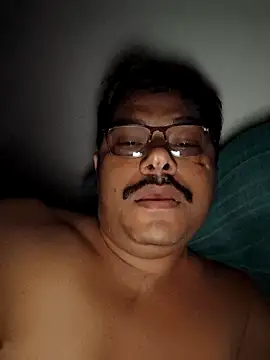 Snapshot of Srmotrs chatting on 14, 4, 2026 Srmotrs online show from 14, 4, 2026