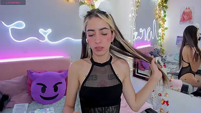 YouliteSllut2 online show from 7, 12, 2024