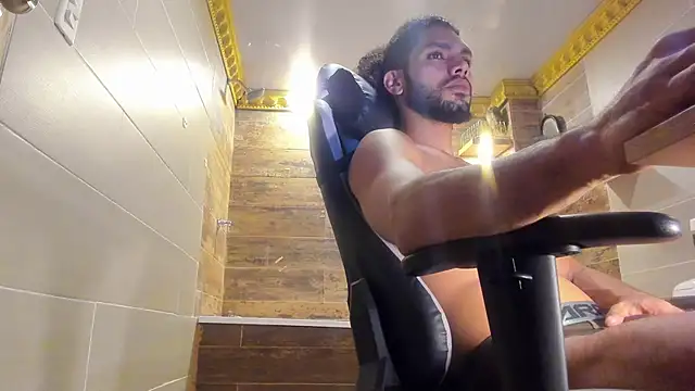 Snapshot of Amir_Abdull chatting on 15, 12, 2024 Amir Abdull online show from 15, 12, 2024