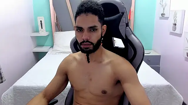 Snapshot of Amir_Abdull chatting on 20, 10, 2025 Amir Abdull online show from 20, 10, 2025