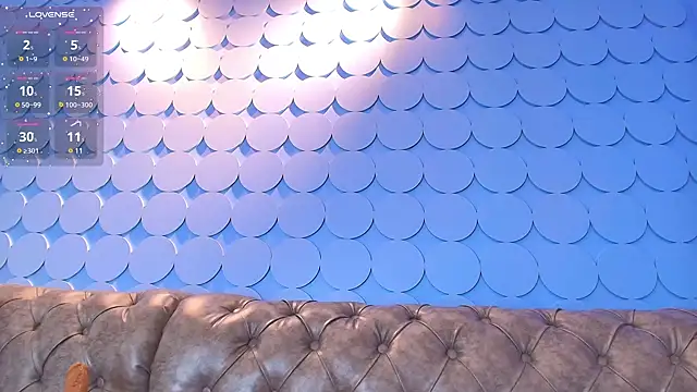 Snapshot of Leamonroe__ chatting on 23, 2, 2025 Leamonroe online show from 23, 2, 2025