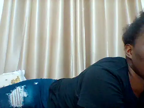 Snapshot of sweetangel41 chatting on 4, 3, 2026 sweetangel41 online show from 4, 3, 2026