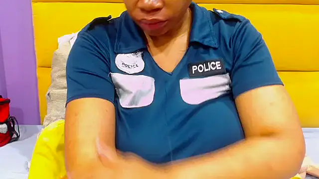 YELLOWBUSTYMELLONS online show from 1, 10, 2025