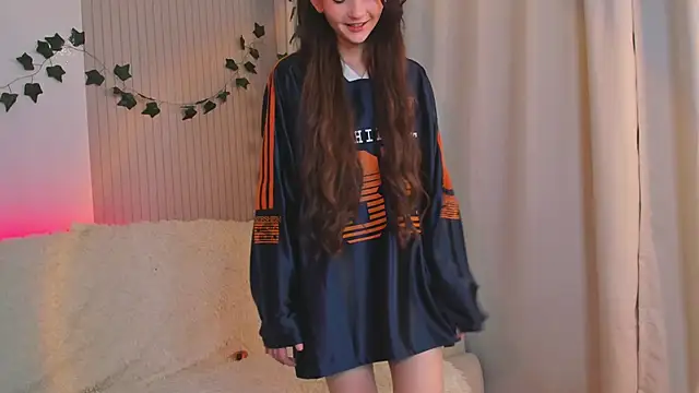 Snapshot of CindyGarrison chatting on 17, 2, 2025 CindyGarrison online show from 17, 2, 2025