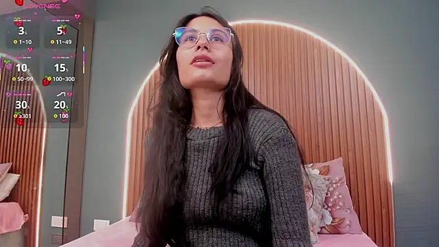 NayeCloud online show from 16, 11, 2025