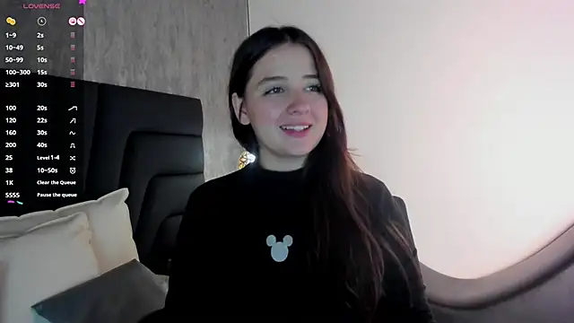 Snapshot of Sabrina_Lennox chatting on 11, 2, 2025 Sabrina Lennox online show from 11, 2, 2025