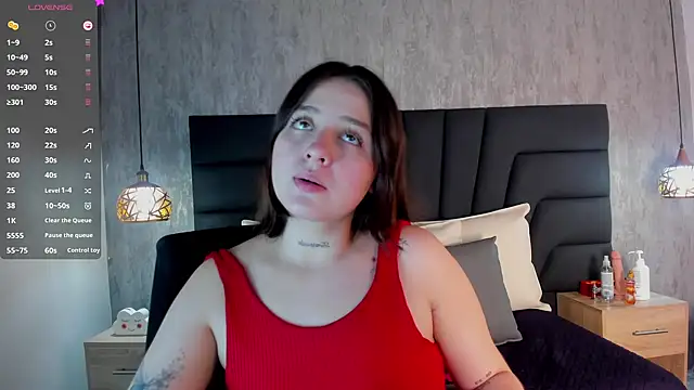 Snapshot of Sabrina_Lennox chatting on 13, 2, 2025 Sabrina Lennox online show from 13, 2, 2025