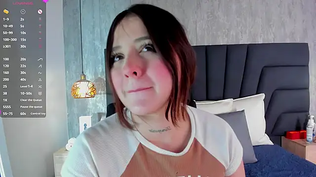 Snapshot of Sabrina_Lennox chatting on 20, 2, 2025 Sabrina Lennox online show from 20, 2, 2025