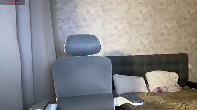 weshycouple online show from 1, 3, 2025