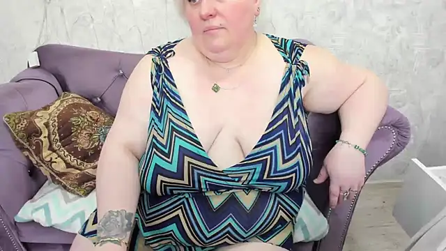 fashiona online show from 9, 3, 2025