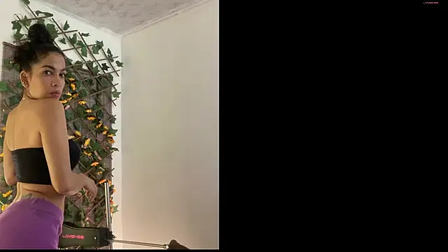 sara smith45 online show from 26, 12, 2024