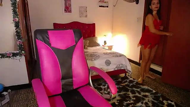 danielle rose 1 online show from 25, 9, 2025