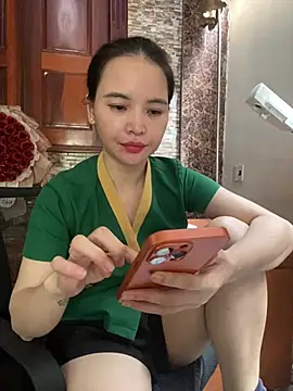 LiLi-Kirix99 online show from 9, 7, 2026