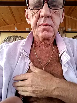 Snapshot of Freddy1962 chatting on 19, 12, 2024 Freddy1962 online show from 19, 12, 2024