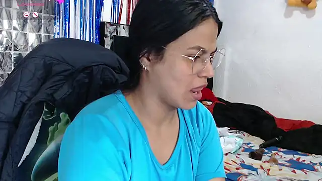 SweetAlmaa online show from 13, 9, 2025