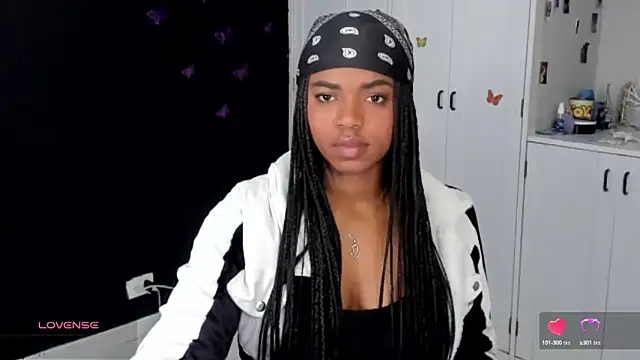 Marce 22 online show from 5, 10, 2025