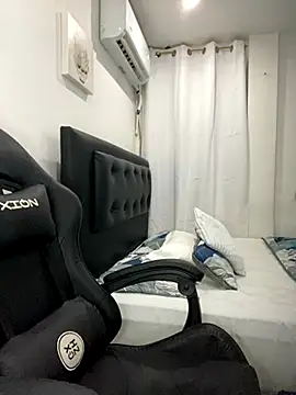 Snapshot of Belissa_miller chatting on 5, 11, 2025 Belissa miller online show from 5, 11, 2025