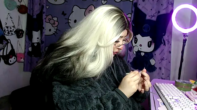 lussyevans24 online show from 4, 4, 2026