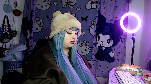 Snapshot of lussyevans24 chatting on 26, 6, 2026 lussyevans24 online show from 26, 6, 2026