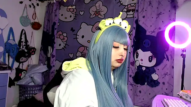 Snapshot of lussyevans24 chatting on 27, 6, 2026 lussyevans24 online show from 27, 6, 2026