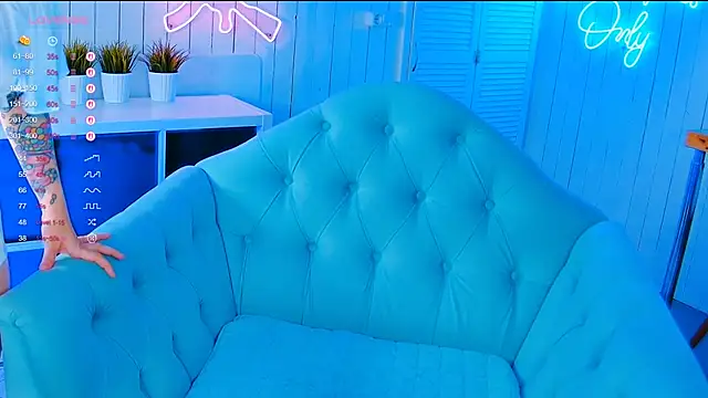 My toys pink online show from 24, 10, 2025