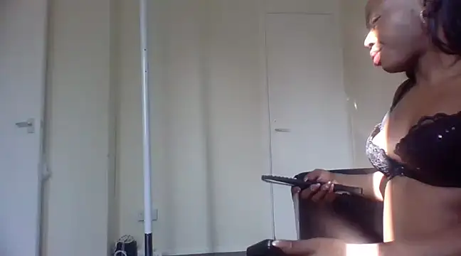 Cinderella Jewels  online show from 5, 3, 2025