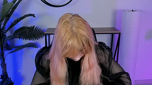 LexiWenford online show from 5, 3, 2025