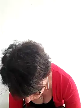 Snapshot of Viola8p chatting on 4, 5, 2026 Viola8p online show from 4, 5, 2026