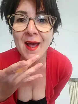 Snapshot of Viola8p chatting on 6, 5, 2026 Viola8p online show from 6, 5, 2026
