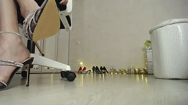 Devil Goddess online show from 15, 1, 2025