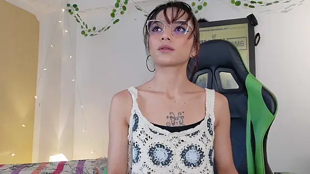 kittyzenn online show from 7, 4, 2026