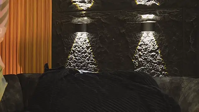 DannSaenz online show from 28, 10, 2025