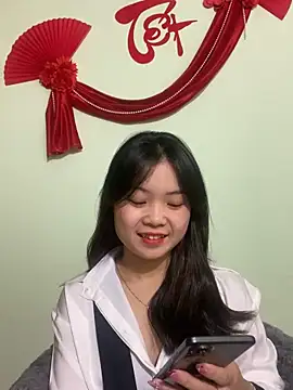 Maeve2k5 online show from 13, 1, 2025