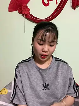 Maeve2k5 online show from 20, 3, 2025