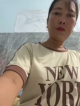 Linaannn online show from 7, 11, 2025