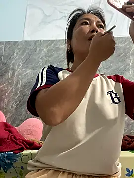 Linaannn online show from 12, 11, 2025