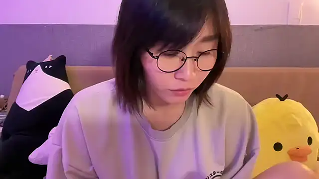 Snapshot of Ashepova000 chatting on 10, 12, 2024 Ashepova000 online show from 10, 12, 2024