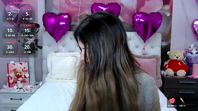 Snapshot of VioletUmi chatting on 11, 2, 2025 VioletUmi online show from 11, 2, 2025
