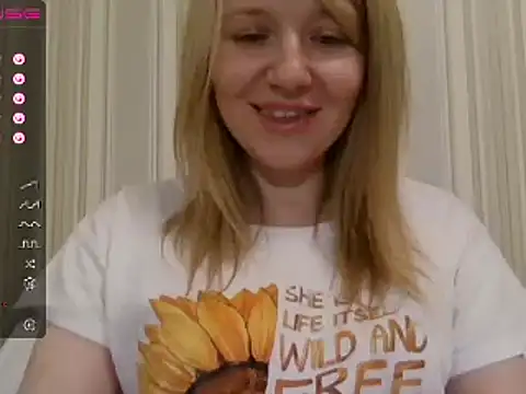 Snapshot of urbadkitty chatting on 14, 12, 2024 urbadkitty online show from 14, 12, 2024