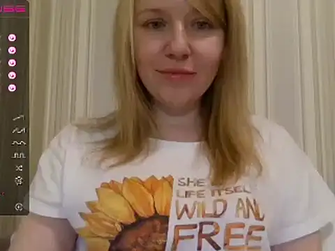 Snapshot of urbadkitty chatting on 15, 12, 2024 urbadkitty online show from 15, 12, 2024